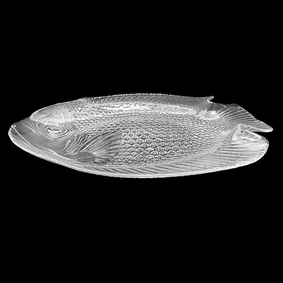 Arcoroc France Poisson Large Serving Platter | Embossed Clear Glass Fish Platter - Picture 4 of 4